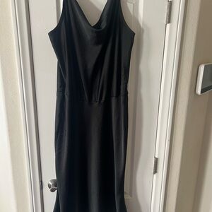 Elegant Black Sleeveless Dress